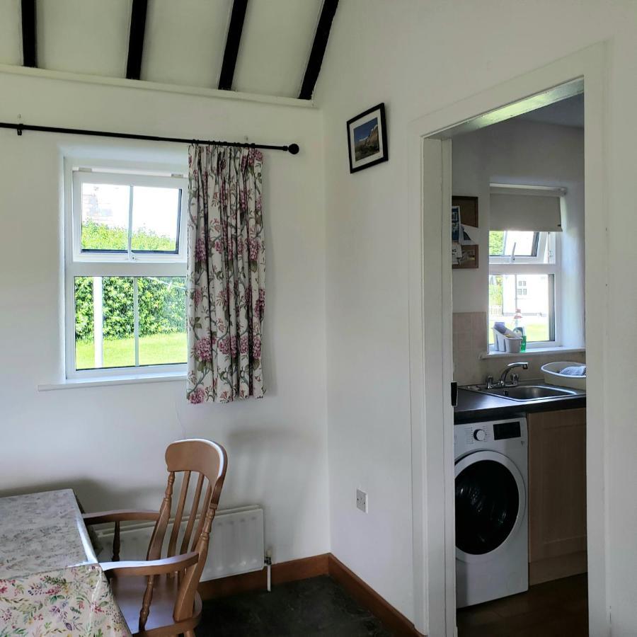 Louisburgh Cottages מראה חיצוני תמונה